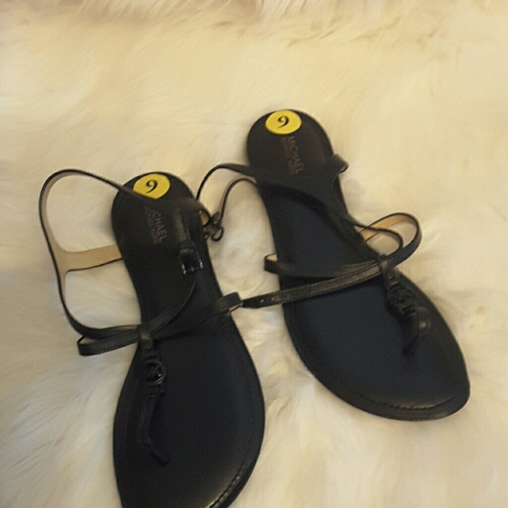 Michael kors flat sandals in black - Picture 3 of 8